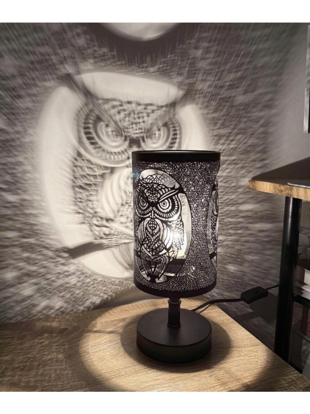 Stylish Black Metal Owl Pattern Table Lamp - Decorative Nightstand & Home